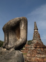 タイのアユタヤの遺跡群。もう、破壊の限りを尽くされている。 / Photo by Gucchi